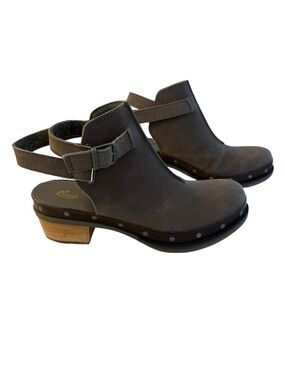 Chaco Cataluna studded leather clogs